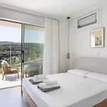 Avgi With Private Pool And Sea View Villa *