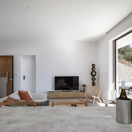 Avgi With Private Pool And Sea View