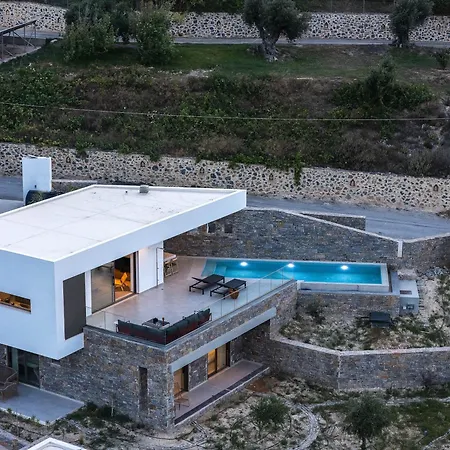 Avgi With Private Pool And Sea View Rétino