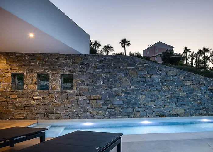 Avgi With Private Pool And Sea View