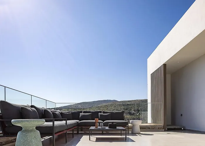 Вілла Avgi With Private Pool And Sea View